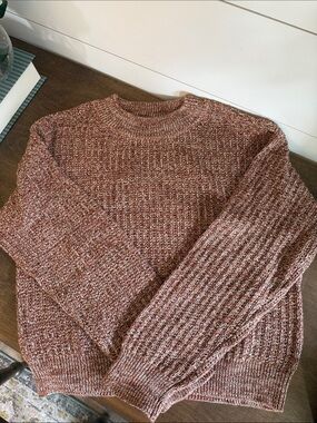 Women’s Crewneck Sweater in Rust Heather